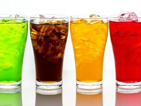 23% VAT na wodę i 5% VAT na napoje – podatkowy paradoks 2026 roku